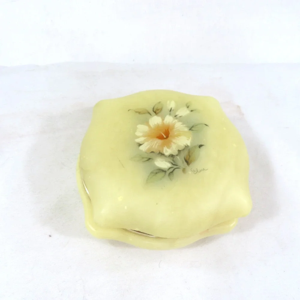 Jewelry Dish Flower Beige White 4x4x2 Soapstone? Trinket Vintage